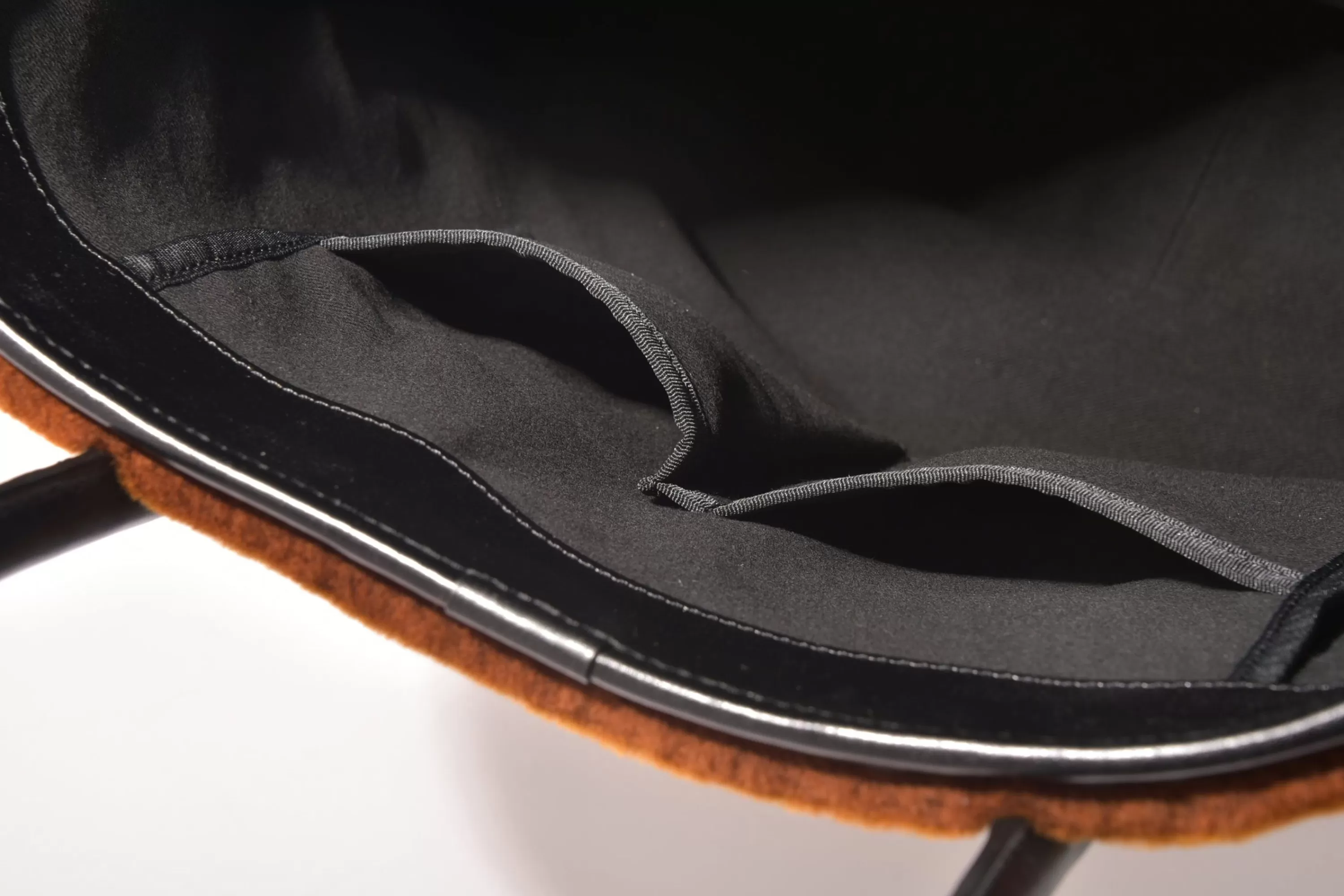 Joe McCoy Mouton Leather Tote Bag / Brown 305 Black/ Brown Store